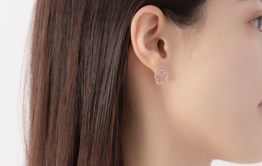 Kikyo Crest mini pierced earring Pt900